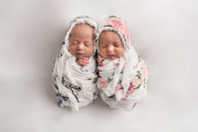 Load image into Gallery viewer, Twin set: Rosewood Bonnets | Floral Bonnet with Velvet Trim Set