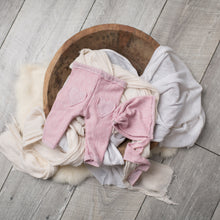 Load image into Gallery viewer, Newborn Outfit Sets | Newborn Photography Props | Newborn Photography Supplies Canada