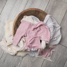 Load image into Gallery viewer, Newborn Outfit Sets | Newborn Photography Props | Newborn Photography Supplies Canada
