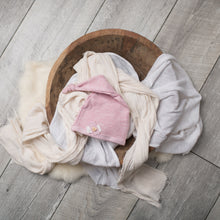 Load image into Gallery viewer, Newborn Outfit Sets | Newborn Photography Props | Newborn Photography Supplies Canada