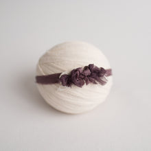 Load image into Gallery viewer, Newborn Photography Prop | Newborn Headbands | Canadian Newborn Photography Prop