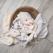 Load image into Gallery viewer, Twin set: Rosewood Bonnets | Floral Bonnet with Velvet Trim Set