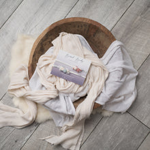 Load image into Gallery viewer, Twin set: Serena Set | Floral Romper Set