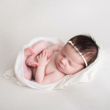 Load image into Gallery viewer, Newborn Photography Prop | Newborn Headbands | Canadian Newborn Photography Prop