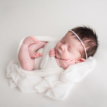 Load image into Gallery viewer, Newborn Photography Prop | Newborn Headbands | Canadian Newborn Photography Prop