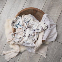 Load image into Gallery viewer, Twin set: Serena Set | Floral Romper Set