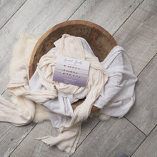 Load image into Gallery viewer, Newborn Photography Prop | Newborn Headbands | Canadian Newborn Photography Prop