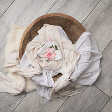 Load image into Gallery viewer, Twin set: Rosewood Bonnets | Floral Bonnet with Velvet Trim Set
