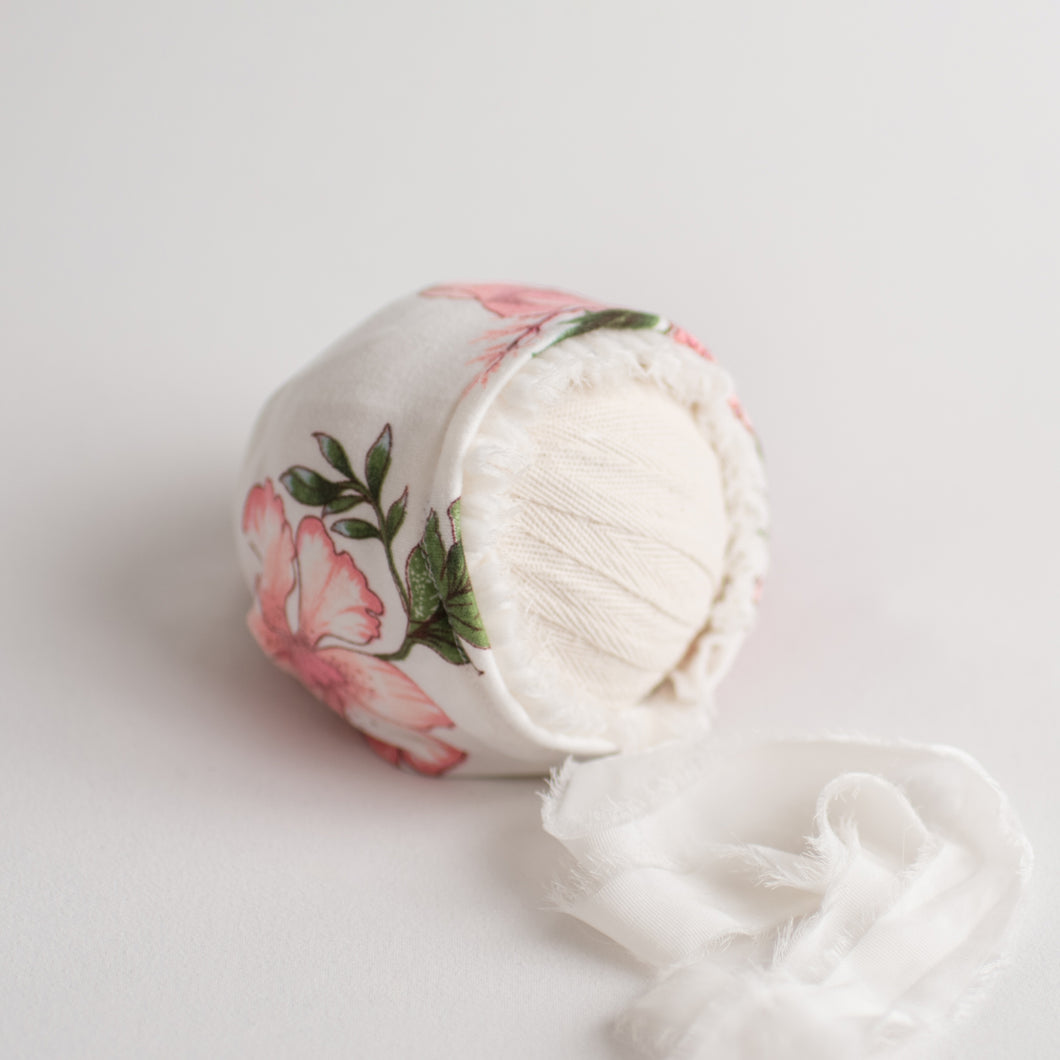 Rosewood Bonnet | Floral, Ruffle-Trimmed Bonnet