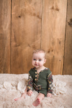 Load image into Gallery viewer, Shawn Sitter Hooded Romper | Green + Plaid
